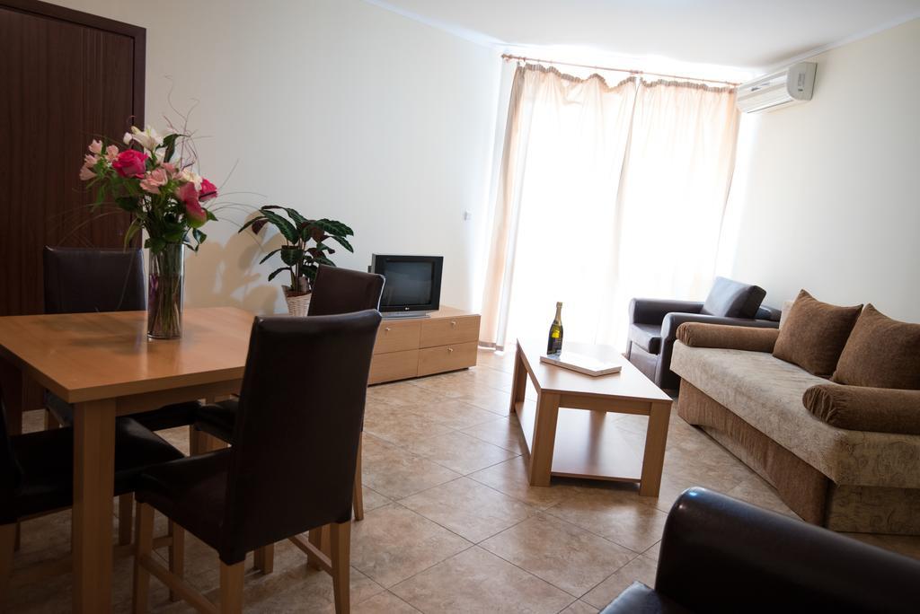 Appartamento Complex Apolon Nesebar Esterno foto